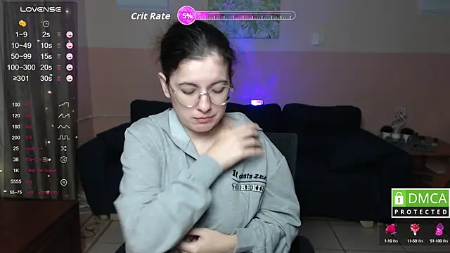 Aminabeatris online show from October 15, 2025, 11:29 am