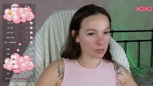 lil luna x online show from February 17, 2025, 1:00 pm