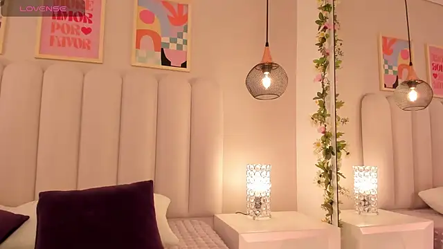 cute  cherry  online show from September 23, 2025, 8:16 pm