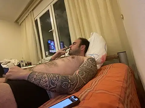 Snapshot of constantine_01 chatting on March 21, 2025, 3:01 am constantine 01 online show from March 21, 2025, 3:01 am