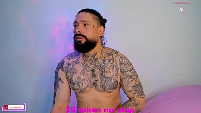 1ammyryan online show from October 5, 2025, 2:57 am