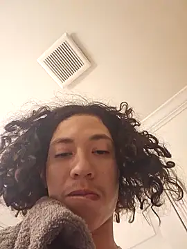 LiverandBrat77 online show from February 1, 2025, 6:08 pm