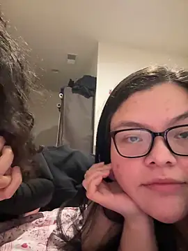 LiverandBrat77 online show from January 19, 2026, 1:20 am