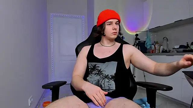 Snapshot of Vincent_Strong chatting on February 23, 2025, 10:17 am Vincent Strong online show from February 23, 2025, 10:17 am