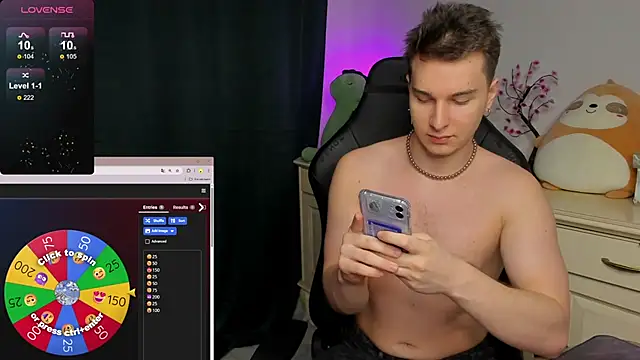 Snapshot of Vincent_Strong chatting on November 22, 2025, 8:57 am Vincent Strong online show from November 22, 2025, 8:57 am