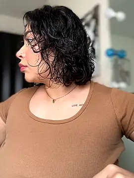 GigiiStone online show from September 9, 2025, 6:39 pm