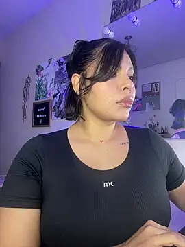 GigiiStone online show from January 14, 2026, 10:02 pm