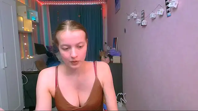 Snapshot of __Aphrodita__wow__ chatting on February 22, 2025, 12:40 pm Aphrodita wow online show from February 22, 2025, 12:40 pm