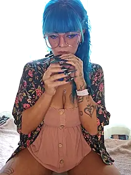 anyalikestosuck online show from October 17, 2025, 7:59 pm