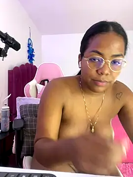 samanthaabloom online show from October 3, 2025, 12:36 am