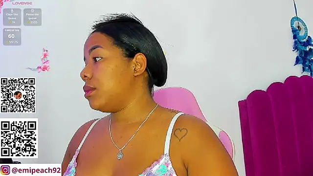 Snapshot of samanthaabloom chatting on June 26, 2026, 12:27 am samanthaabloom online show from June 26, 2026, 12:27 am
