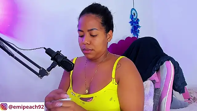 samanthaabloom online show from September 24, 2025, 11:32 pm