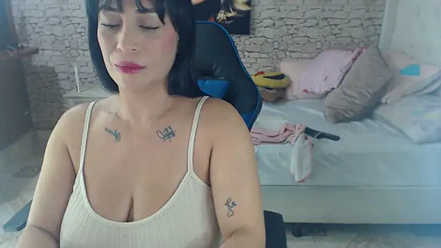 AlissonTyler4u online show from January 14, 2026, 10:24 pm