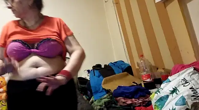 Samantha Squirtxh online show from March 15, 2025, 8:43 pm