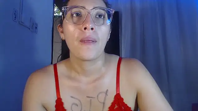 DaMikaela  online show from March 2, 2025, 5:41 pm