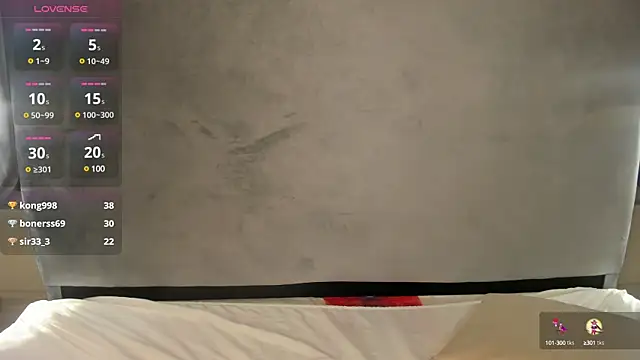 Snapshot of Ania_jones chatting on March 14, 2025, 11:00 pm Ania jones online show from March 14, 2025, 11:00 pm