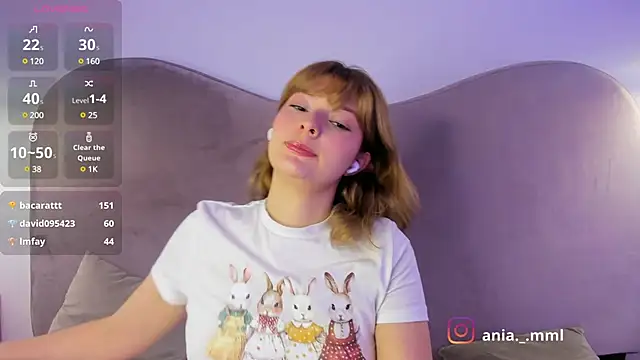 Snapshot of Ania_jones chatting on February 24, 2025, 11:30 pm Ania jones online show from February 24, 2025, 11:30 pm