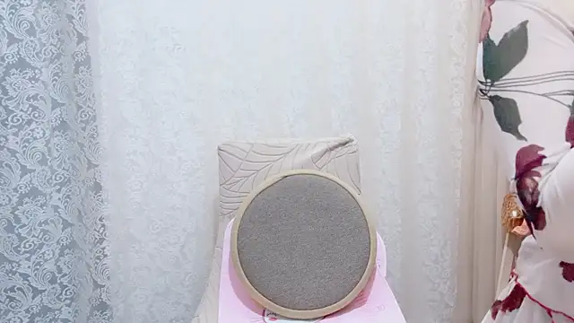 Rellababyy online show from October 5, 2025, 1:40 am