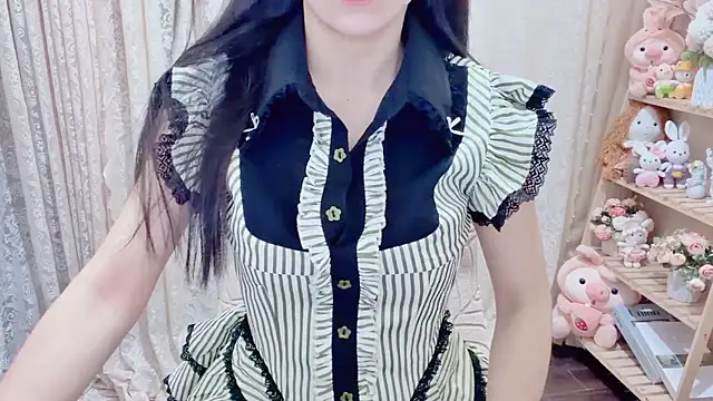 Snapshot of Rellababyy chatting on June 25, 2026, 1:14 am Rellababyy online show from June 25, 2026, 1:14 am