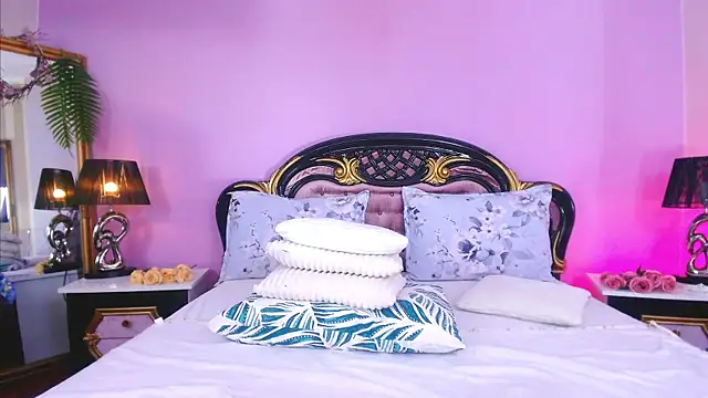 Snapshot of MyaJenson chatting on November 12, 2025, 5:33 am MyaJenson online show from November 12, 2025, 5:33 am