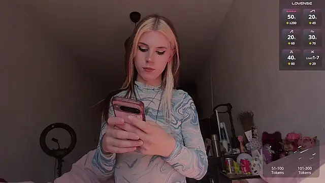  eva  pleasure  online show from April 3, 2026, 6:42 am