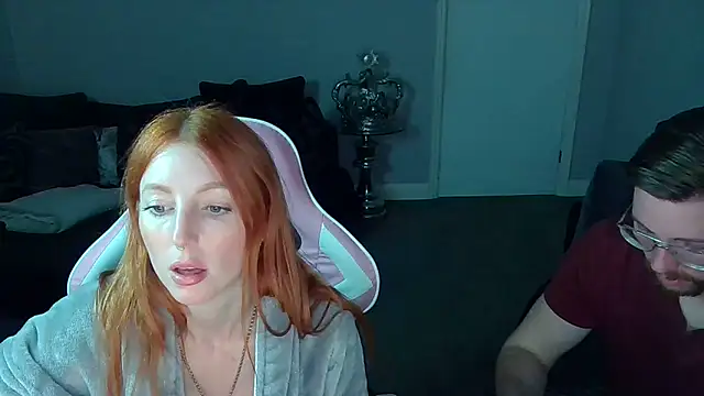 Snapshot of Red_firesquirt chatting on March 8, 2025, 9:18 pm Red firesquirt online show from March 8, 2025, 9:18 pm