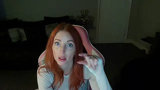 Snapshot of Red_firesquirt chatting on November 4, 2025, 3:16 pm Red firesquirt online show from November 4, 2025, 3:16 pm