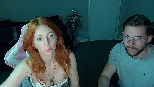 Snapshot of Red_firesquirt chatting on March 9, 2025, 9:25 pm Red firesquirt online show from March 9, 2025, 9:25 pm