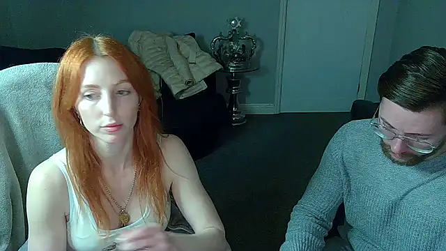 Snapshot of Red_firesquirt chatting on February 13, 2025, 9:17 pm Red firesquirt online show from February 13, 2025, 9:17 pm