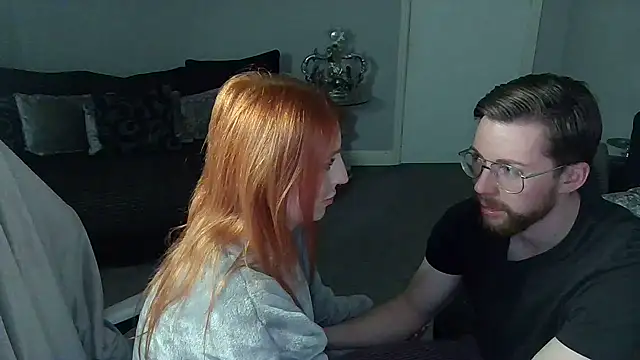 Snapshot of Red_firesquirt chatting on February 15, 2025, 9:28 pm Red firesquirt online show from February 15, 2025, 9:28 pm