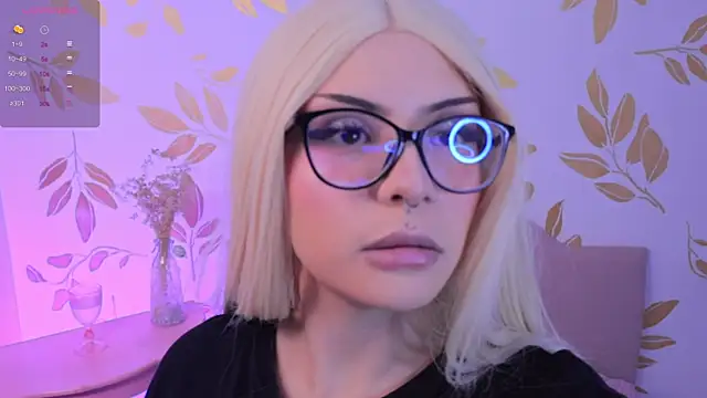 Misselektra   online show from September 9, 2025, 4:11 am