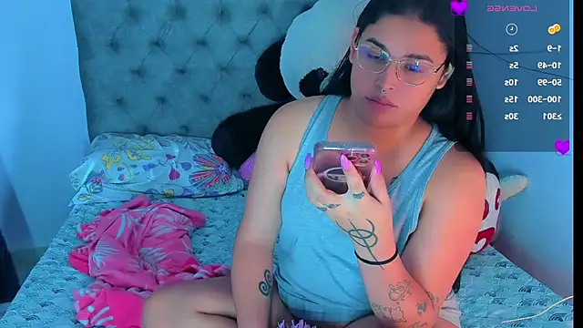 Snapshot of mabellfox chatting on September 22, 2025, 6:47 pm mabellfox online show from September 22, 2025, 6:47 pm