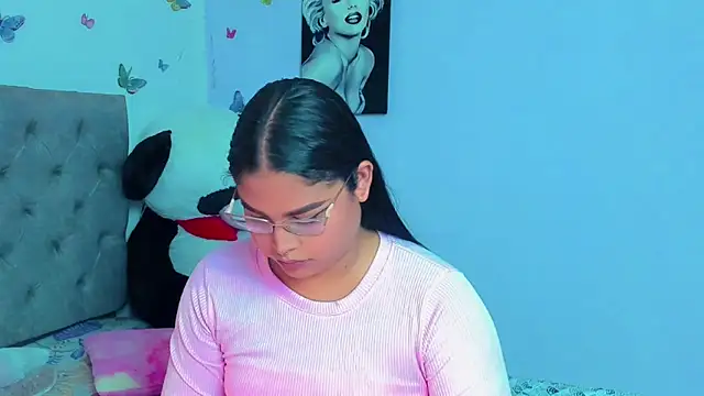 Snapshot of mabellfox chatting on February 13, 2025, 6:26 pm mabellfox online show from February 13, 2025, 6:26 pm