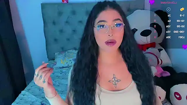 Snapshot of mabellfox chatting on October 9, 2025, 8:37 am mabellfox online show from October 9, 2025, 8:37 am