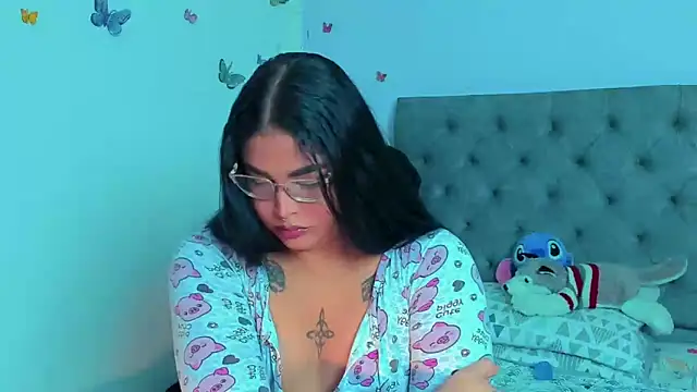 Snapshot of mabellfox chatting on March 11, 2025, 8:31 pm mabellfox online show from March 11, 2025, 8:31 pm