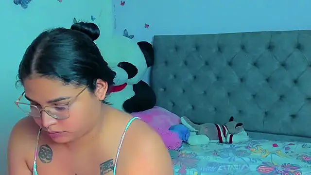 Snapshot of mabellfox chatting on March 4, 2025, 9:11 pm mabellfox online show from March 4, 2025, 9:11 pm