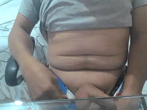 Dick69xxxxx online show from April 16, 2026, 11:18 pm