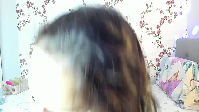 Alisagold90 online show from November 7, 2025, 7:46 am