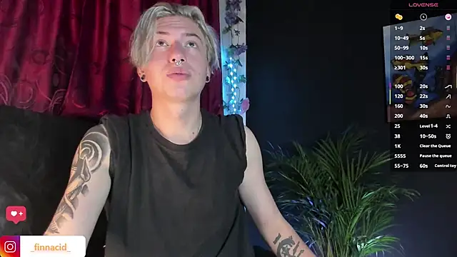 Snapshot of Green_acid01 chatting on March 13, 2025, 6:45 pm Green acid01 online show from March 13, 2025, 6:45 pm