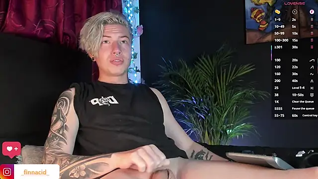 Snapshot of Green_acid01 chatting on March 13, 2025, 12:37 am Green acid01 online show from March 13, 2025, 12:37 am