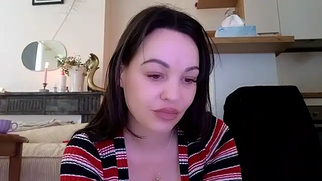 Lilie romeo online show from March 4, 2025, 2:42 pm