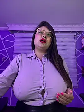 MiiaaJoness online show from March 4, 2025, 3:15 pm