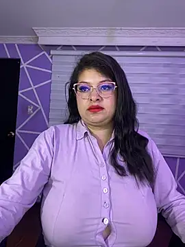MiiaaJoness online show from May 15, 2026, 5:16 am