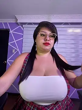 MiiaaJoness online show from February 4, 2026, 3:18 pm