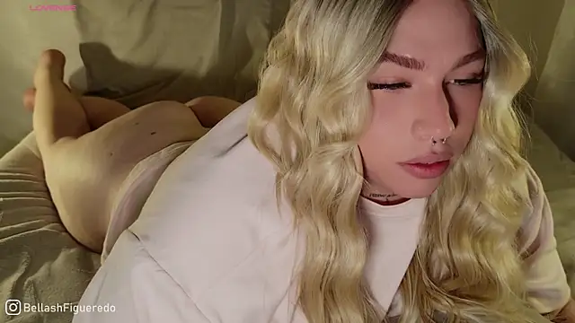 IsabellaFigueredo   online show from September 13, 2025, 6:35 am