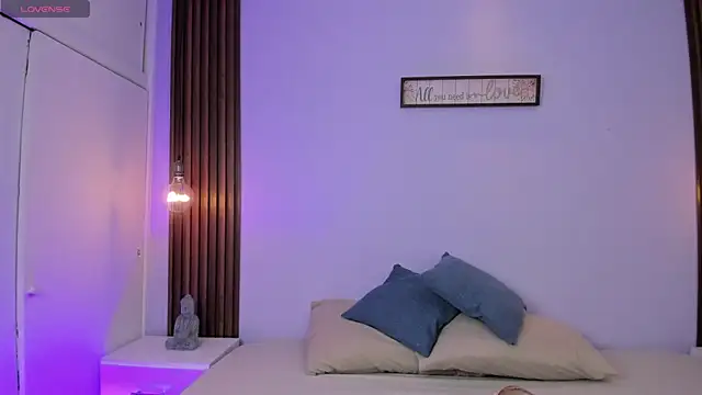 ayy falcon online show from March 19, 2025, 7:38 pm