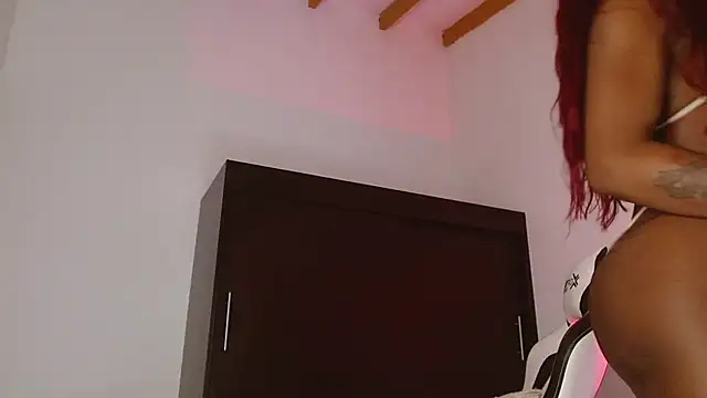 Snapshot of Ebony_D0ll chatting on September 18, 2025, 11:41 pm Ebony D0ll online show from September 18, 2025, 11:41 pm