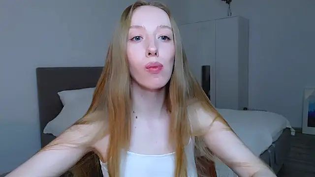 Snapshot of Luna_insniity chatting on March 9, 2025, 11:56 pm Luna insniity online show from March 9, 2025, 11:56 pm