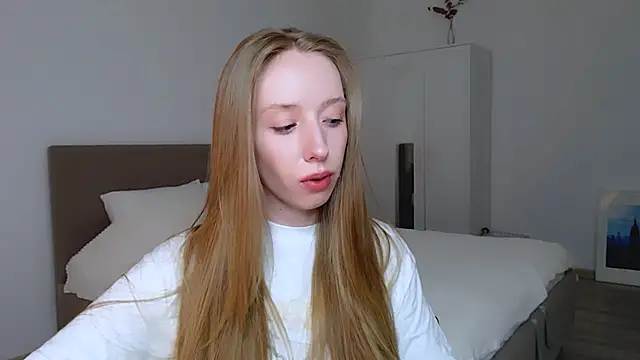 Snapshot of Luna_insniity chatting on February 27, 2025, 10:53 pm Luna insniity online show from February 27, 2025, 10:53 pm