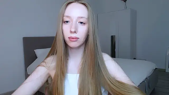 Snapshot of Luna_insniity chatting on March 15, 2025, 10:33 pm Luna insniity online show from March 15, 2025, 10:33 pm